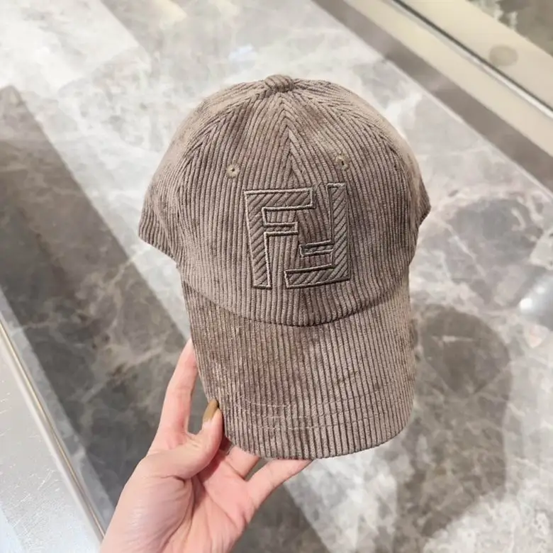 Fendi Cap dxn (1)